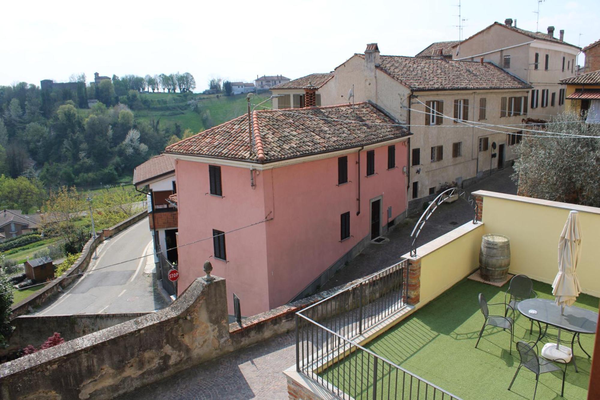Vila Terrazza Arcius Moncalvo Exteriér fotografie